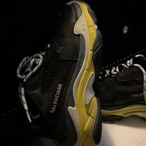 Balenciaga triple s